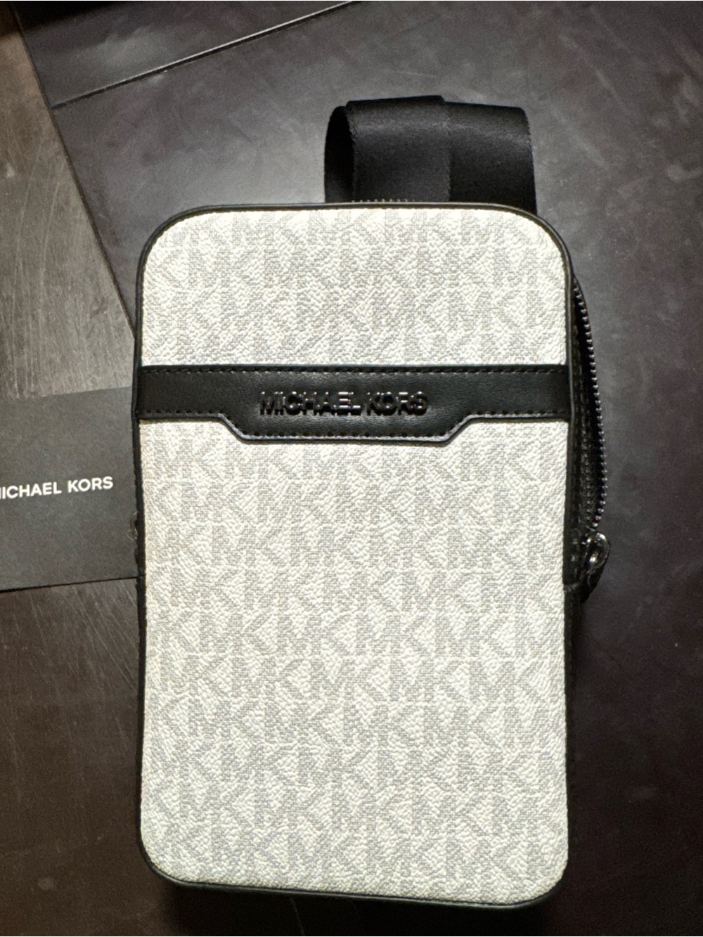 Michael Kors White/Black Logo Crossbody Pouch unisex